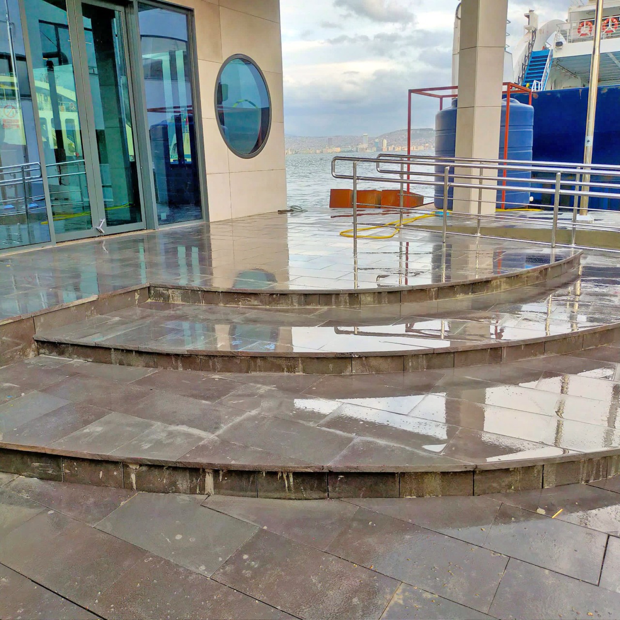 bostanlı vapur iskelesi1