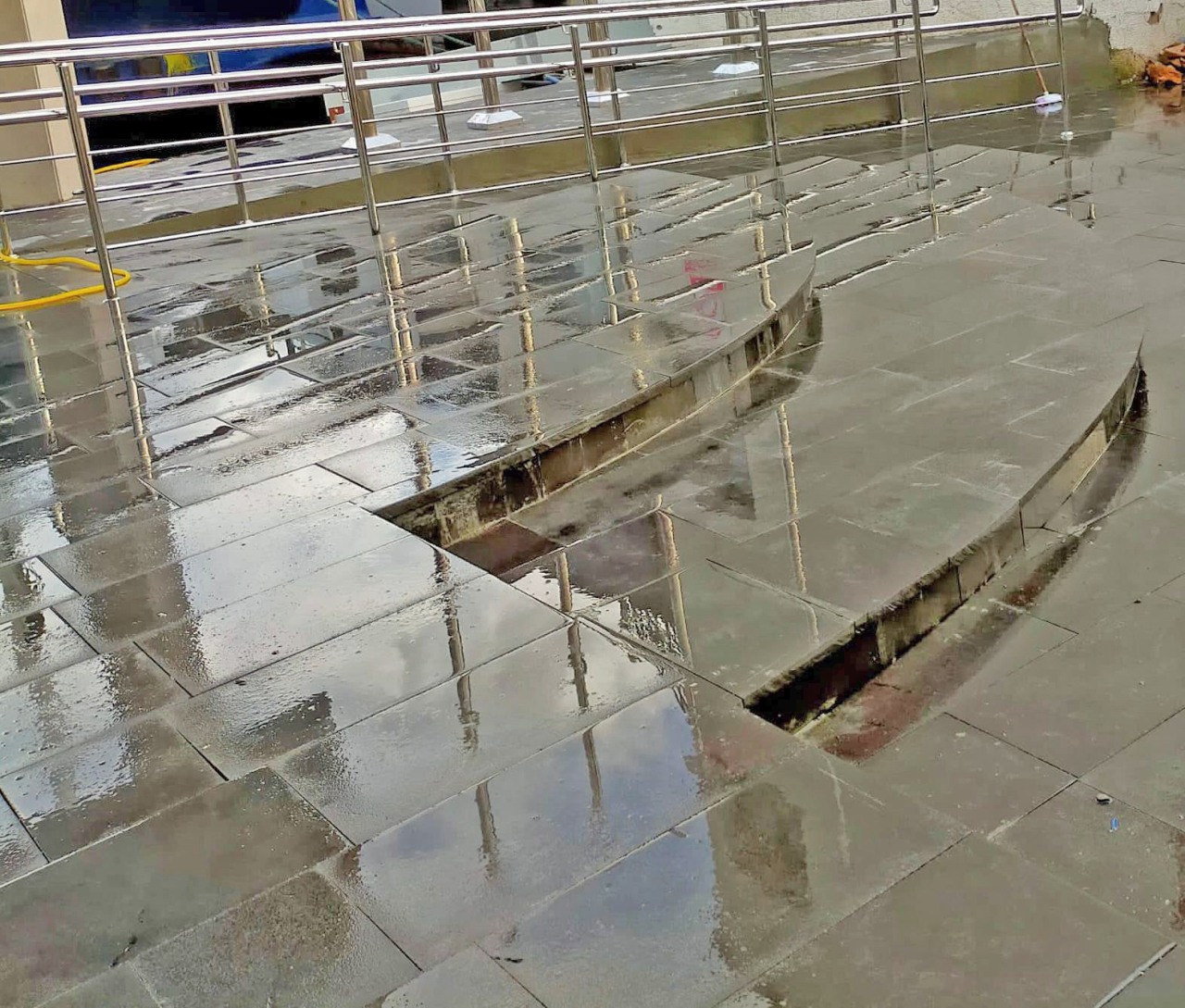 bostanlı vapur iskelesi2